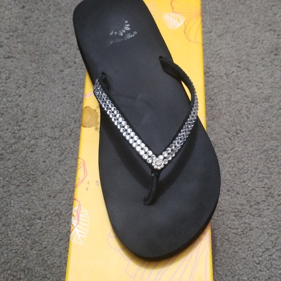 Yellow Box Black Rhinestone Flip-Flops - Picture 3 of 6
